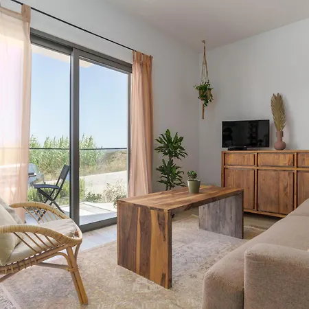 Colibri - Stylish Interior & Near The Apartment
