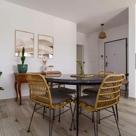 Colibri - Stylish Interior & Near The *