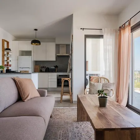 Colibri - Stylish Interior & Near The Apartment