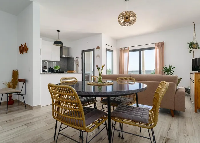 Colibri - Stylish Interior & Near The 아파트 *